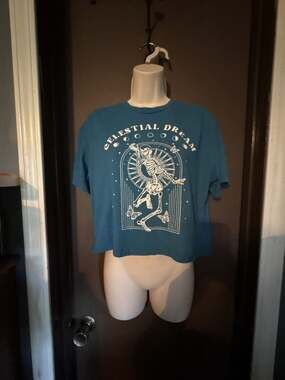 Social Scene Celestial Dream Skeleton Graphic Crop T-Shirt